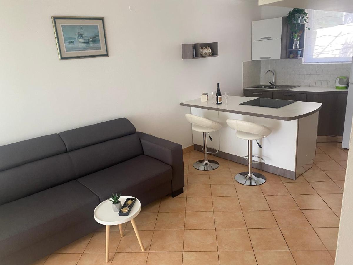 App Ra Apartment เซลเซ ภายนอก รูปภาพ